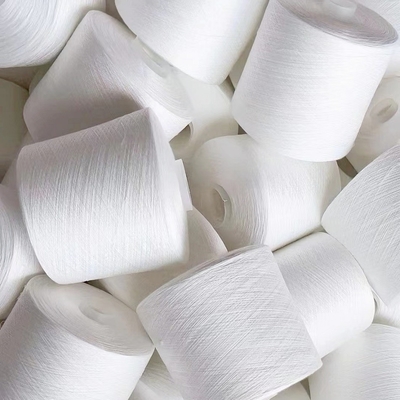 Yizheng Fiber Material 302 402 502 Spun Polyester Yarn सिलाई धागा निर्माता चीन में
