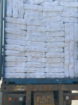 गर्म बिक्री वाला कच्चा सफेद 40s/2, 20/2, 30/2 50/2 100% स्पन पॉलिएस्टर सिलाई धागा