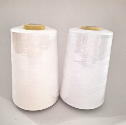 Tkt 80 60 Ne 40/2 50/2 60/2 कपड़ों के सामान स्पून पॉलिएस्टर यार्न 100% पॉलिएस्टर